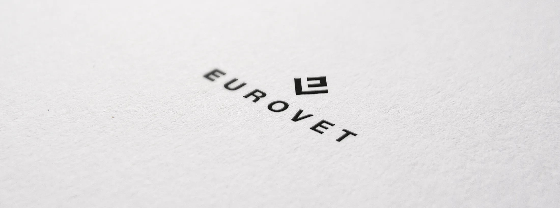 logo eurovet branding phone identite visuelle osb communication
